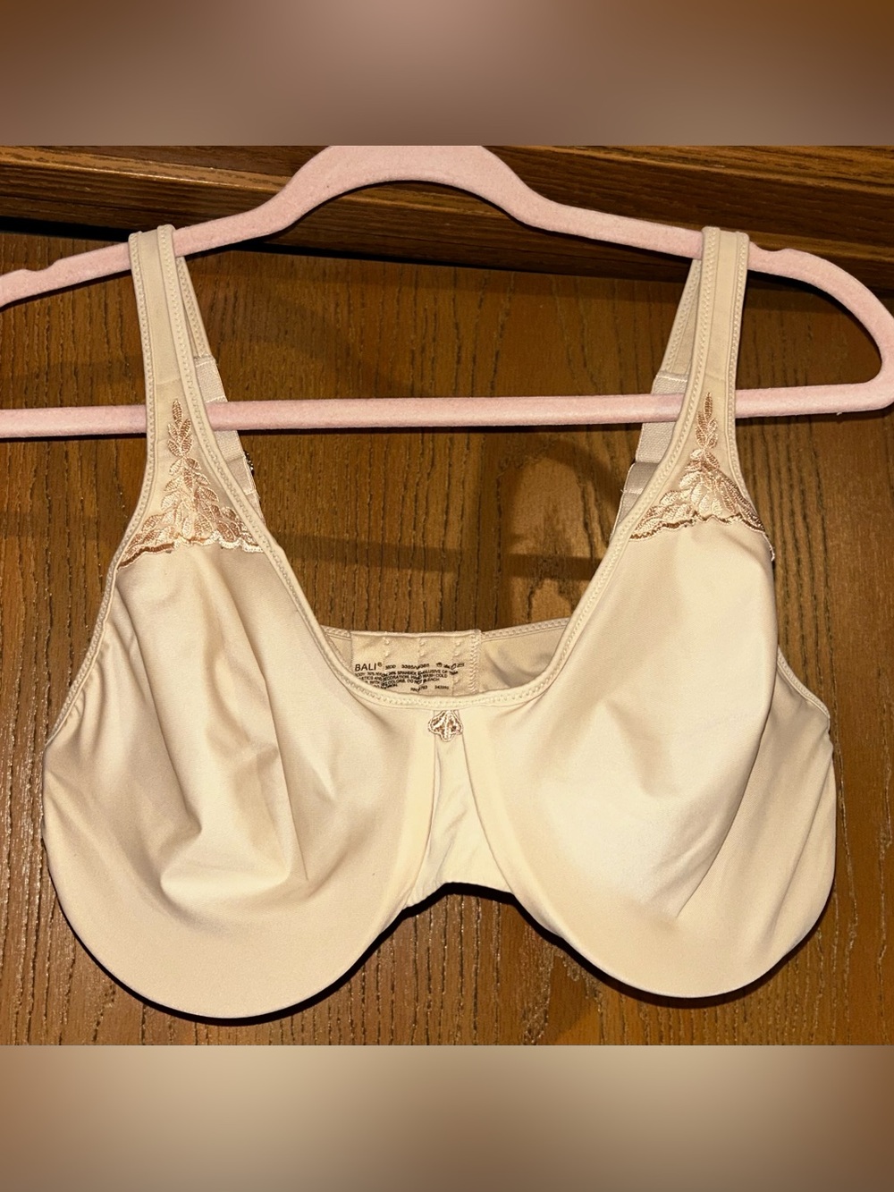 Bali Beige Underwire Bra with Subtle Lace Accents